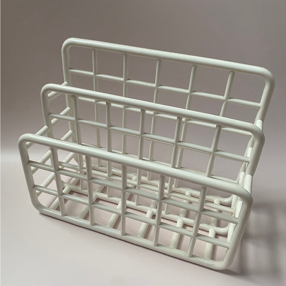 Yaffa White Grid Organizer